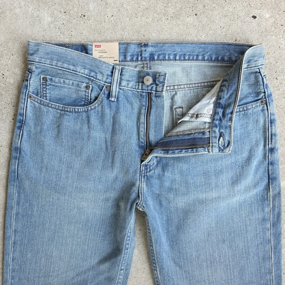 Levis 514 Straight Fit Jeans Size 34x34 Light Wash Blue NWT Grunge 100% Cotton